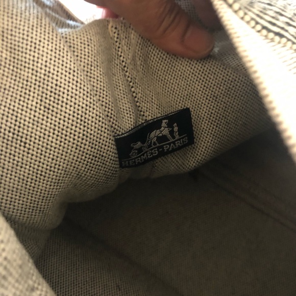 Authentic HERMES TOTE - Picture 11 of 15